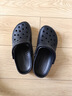 鯊鵜鶘洞洞鞋男士夏天外穿防滑厚底沙灘涼拖鞋包頭鞋001 克駱格黑色 43 曬單實(shí)拍圖