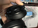 iKF V11 Pro7.1四模無(wú)線(xiàn)游戲耳機頭戴式7.1環(huán)繞音效藍牙有線(xiàn)電競專(zhuān)用三角洲FPS無(wú)畏契約辨位 黑紅色 曬單實(shí)拍圖
