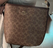 蔻馳（COACH）【官方授權(quán)店】女士小號單肩斜挎水桶包PVC配皮送女友禮物CT800 IMXHE深卡其 曬單實拍圖