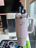 STANLEY巨無(wú)霸吸管杯水杯保溫杯大容量不銹鋼杯子辦公887毫升-夢(mèng)幻紫菀 曬單實(shí)拍圖
