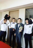 啄木鳥(niǎo)伴郎服兄弟裝男大碼襯衣西式短袖襯衫套裝夏季結婚婚禮兄弟團衣服 白色短袖襯衫+贈黑領(lǐng)結 XL 曬單實(shí)拍圖