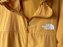 北面（The North Face）【涼感系列】SUN SMOOTH涼感防曬衣UPF50+男女輕薄防水25春夏87VW 0XI/黃色 M /170 曬單實(shí)拍圖