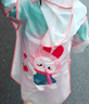 牧萌兒童雨衣男童女童防水全身雨披幼兒園小學(xué)生雨具 粉色草莓兔 S 曬單實(shí)拍圖