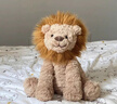 JELLYCAT英國Jelyccat波浪獅子毛絨公仔娃娃玩偶寶寶玩具送禮物陪伴玩偶 波浪毛獅子31cm+防塵袋 曬單實拍圖
