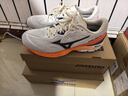 美津濃（MIZUNO）25新款春夏緩震回彈跑步競速訓練鞋運動(dòng)鞋 WAVE RC 02/米白色/熒光橘/紫色 41 (265mm) 曬單實(shí)拍圖