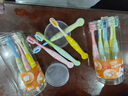 兒童軟毛牙刷3-12歲卡通萌貓牙刷學(xué)生兒童桶裝便攜帶舌苔清潔器 1桶 8支 曬單實(shí)拍圖