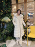 蔻伊婭羽絨服女中長(cháng)款2025年冬季新款真狐貍毛領(lǐng)過(guò)膝顯瘦加厚純色外套女 淺杏色 M 曬單實(shí)拍圖