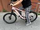 鳳凰（PHOENIX）山地女式男士學(xué)生青少年成人變速寬胎越野城市公路賽單車(chē)自行車(chē) 條輪粉【鋼架/全競速軸承】 24寸24速【建議145-168cm】 曬單實(shí)拍圖