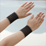 龍覘襯衫袖子固定器挽邊袖箍松緊束袖口長(cháng)變短男女手環(huán)臂彈力收緊綁帶 白色 +黑色 各1對裝 曬單實(shí)拍圖