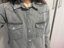 Levi's李維斯25年秋冬新款女士美式復(fù)古水洗做舊休閑牛仔襯衫外套 墨灰 S 曬單實(shí)拍圖