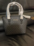 MICHAEL KORS 女士小號單肩手提托特包 送女友情人節禮物 黑色印花35T9GTVT0B BLACK 曬單實(shí)拍圖