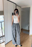 塔馳密司（touchmiss）TOUCH MISS潮流花紋直筒褲2025夏季新款通勤含棉休閑褲女 靜謐灰 付款后7天內(nèi)發(fā) M 27 160/68A 曬單實(shí)拍圖
