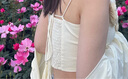 UR2025春季新款女裝魅力氛圍感立體花朵系帶吊帶衫UWG250067 裸杏色 (偏短) M 曬單實(shí)拍圖