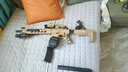 凱煌隆AR15毒蛇手自一體玩具兒童男孩M4電動(dòng)連發(fā)吃雞突擊步搶 手自一體1發(fā)全配彈鼓-M4毒蛇沙 大戰術(shù)握把-5包彈+膠帶+菠蘿 曬單實(shí)拍圖