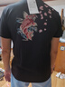 NASALIKE2025新款夏季中國風(fēng)刺繡錦鯉純棉T恤短袖男青年重工時尚t恤ins潮 064錦鯉桃花刺繡黑色 3XL 曬單實(shí)拍圖