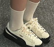 彪馬（PUMA）【厚底鞋】復(fù)古增高花瓣鞋女新款休閑板鞋PLATFORM397250 米白色-黑色-古銅色-01 38 曬單實拍圖