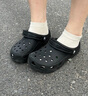 卡駱馳（crocs）男女鞋經(jīng)典洞洞鞋戶(hù)外休閑時(shí)尚潮流沙灘鞋涼拖鞋 10001-001 41-42 曬單實(shí)拍圖