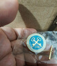 碧允金鑰匙徽章酒店五星服務(wù)胸徽物業(yè)領(lǐng)徽標(biāo)員工銷售胸針服務(wù)明星 一對(duì)金鑰匙+一個(gè)黑色一個(gè)紅色 曬單實(shí)拍圖