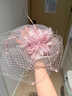 鹿珊伍禮帽女法式名媛粉色網(wǎng)紗氣質(zhì)優(yōu)雅高級感發(fā)飾千金宴會(huì )新娘頭飾面紗 羽毛花朵禮帽【粉色】 曬單實(shí)拍圖