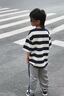 真維斯男童夏裝套裝兒童2025夏季新款條紋短袖男孩寬松透氣t恤薄工裝褲 【兩件套】藏青(棒球速度)黑 140 曬單實拍圖