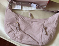lululemon丨Slouchy 斜挎包 LU9CACS 煙熏粉 O/S 曬單實(shí)拍圖