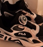FILA 斐樂(lè )兒童童鞋跑步鞋2025年冬季新款男女小童旋鈕扣運動(dòng)鞋子 黑/太空銀-BS 32 曬單實(shí)拍圖