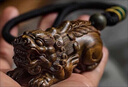手把件男士盤玩解壓天然檀木手把實木雕刻文玩隨身擺件把玩工藝禮 天然檀木手把實木雕刻盤玩文玩隨身擺件把玩工藝禮品 曬單實拍圖
