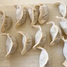 【袁記云餃】新鮮餃子皮手工包子皮蒸煎餃皮港式面皮自制水餃皮 1斤餃子皮(8cm) 曬單實(shí)拍圖