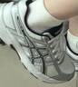 亞瑟士ASICS女鞋網(wǎng)面跑鞋百搭緩震運動(dòng)鞋透氣跑步鞋 GEL-CONTEND 4 白色/銀色 39 曬單實(shí)拍圖