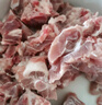 七環(huán)牧場漫養(yǎng)土豬 帶肉湯骨塊 土豬肉 骨頭 免切豬脊骨 熬湯 豬肉 生鮮 帶肉湯骨2斤 曬單實(shí)拍圖