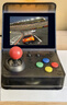 Retro arcade mini32位街機(jī)懷舊游戲機(jī)掌機(jī)迷你搖桿街機(jī)復(fù)古掌機(jī)禮物京東快遞包郵edc玩具 復(fù)古街機(jī)黑透標(biāo)配 中國(guó)大陸 單機(jī)標(biāo)配 曬單實(shí)拍圖