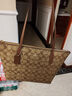 蔻馳（COACH）【官方授權店】奢侈品女包ZIP30系列托特包單肩手提包送女友禮物 4455IME74卡其棕色配色 曬單實拍圖