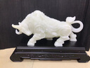 MOREISAN玉石牛擺件工藝品擺放辦公室玄關(guān)客廳桌面牛氣沖天裝飾品擺件送朋友送客戶公司開業(yè)禮品 小號運(yùn)勢如虹(長30厘米*重7斤)天然玉石 曬單實(shí)拍圖