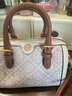 湯麗柏琦（Tory Burch）T MONOGRAM酒桶包 經(jīng)典波士頓手提單肩斜挎包TB女包 七夕禮物 迷你杏仁白 150216-254 曬單實(shí)拍圖