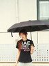 明佳匠雨傘全自動(dòng)男女折疊加大結(jié)實(shí)抗風(fēng)晴雨兩用高顏值傘防曬遮陽(yáng)定制傘 【192骨】實(shí)木手柄自動(dòng)傘-曜石黑 【配高檔皮套-加厚傘布-可定制】 曬單實(shí)拍圖