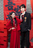 卡悠萊（KAYOULAI）訂婚禮服男女套裝新中式旗袍敬酒服新娘紅色高級感晨袍結婚婚服秀 酒紅色松緊腰兩件套項鏈 M 均碼 曬單實(shí)拍圖