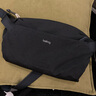 Bellroy澳洲Lite Sling 7L 輕行胸包戶外騎行機(jī)能磁吸單肩斜挎包輕行包 墨黑色7L 曬單實(shí)拍圖