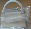 CHARLES&KEITH鱷魚(yú)紋凱莉包手提斜挎婚包包女包生日禮物CK2-50270880-1 Ivory象牙色 S 曬單實(shí)拍圖