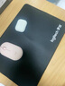 羅技（Logitech）時(shí)尚系列 PEBBLE鼠標(biāo) 無(wú)線藍(lán)牙鼠標(biāo) 辦公靜音鼠標(biāo) 女性鼠標(biāo)對(duì)稱鼠標(biāo) 鵝卵石造型 玫瑰粉 曬單實(shí)拍圖