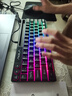 狼蛛鍵盤(pán) 鍵盤(pán)鼠標套裝有線(xiàn) 機械手感薄膜鍵盤(pán)有線(xiàn)mini面板RGB背光臺式電腦筆記本電競游戲辦公通用 【狼蛛】黑色 彩光 有線(xiàn)連接 61鍵 曬單實(shí)拍圖
