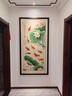 居月夢荷花九魚圖玄關(guān)裝飾畫新中式入戶走廊玄關(guān)掛畫字畫國畫花鳥工筆畫 魚兒右下游【畫框可選】 裝裱85*165cm 曬單實(shí)拍圖