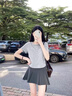 小野七天短款灰色甜美T恤女短袖夏2025新款蕾絲花邊圓領(lǐng)收腰體恤正肩上衣 灰色蕾絲邊 M 曬單實(shí)拍圖