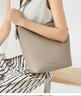 CHARLES&KEITH25夏季新品荔枝紋單肩斜挎子母水桶包七夕禮物CK2-10151504 Taupe灰褐色 M 曬單實拍圖