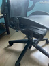 赫曼米勒Aeron二代座椅 aeron2石墨色標(biāo)準(zhǔn)款尼龍底座人體工學(xué)椅 辦公椅 90-120度(含) 升降扶手 中號 曬單實(shí)拍圖