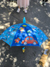 Jidaocook兒童雨傘幼兒園小學(xué)生黑膠防水套雨傘男童女孩寶寶遮陽傘晴雨兩用 8K長傘(兒童黑膠)-藍(lán)色汽車 8骨 同上 曬單實(shí)拍圖