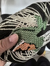 謎底刺繡T恤短袖女2025夏新款圓領(lǐng)寬松后背抽象繡花上衣256MT6021 黑色 L 曬單實(shí)拍圖