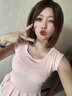 艾美琦美（AIMEIQIMEI）夏季小個(gè)子甜美連衣裙2025年新款收腰顯瘦無袖上衣蓬蓬短裙子套裝 粉色上衣+米白裙子 M 曬單實(shí)拍圖