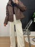 波司登（BOSIDENG）2025新款輕薄羽絨服女短款90絨立領(lǐng)菱格寬松時(shí)尚外套B250135326 砂礫棕|7B51 S 160/84A 體重約110-125斤 曬單實(shí)拍圖