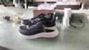 LI-NING KIDS李寧童鞋男童女大童春季網(wǎng)面透氣青少年羚越休閑跑鞋兒童運動(dòng)鞋子 黑色/熒光水綠038-7 （抗菌鞋墊） 35  內長(cháng)約22.9cm適合腳長(cháng)21.9cm 曬單實(shí)拍圖