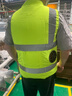 能盾夏季空調(diào)服男裝工作服空調(diào)衣服男制冷帶風(fēng)扇衣服交通施工隊(duì)反光條 V36熒光綠馬甲全套配件 2XL 曬單實(shí)拍圖